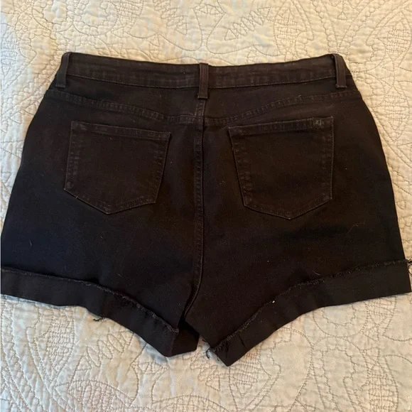 Jennifer Lopez Black Jean Shorts High-Waisted Denim - Picture 2 of 4